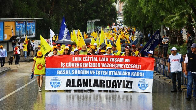 Adana'da Laik Eğitim ve Laik Yaşam mitingi