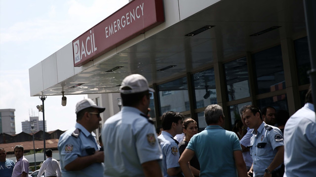 Adanada silahlı saldırıya uğrayan polis memuru şehit oldu