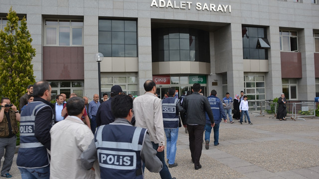 Aksaray merkezli 8 ilde FETÖ/PDY operasyonu