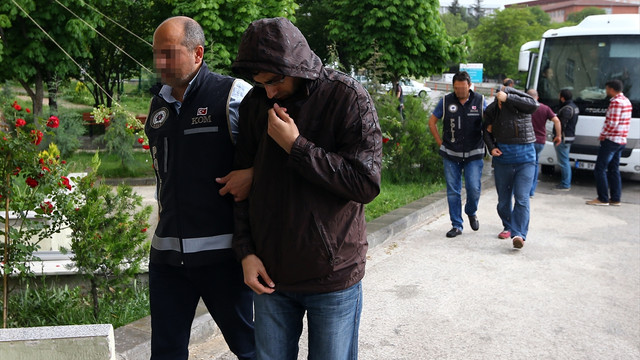 GÜNCELLEME 3 - Ankara merkezli 35 ilde KPSS operasyonu