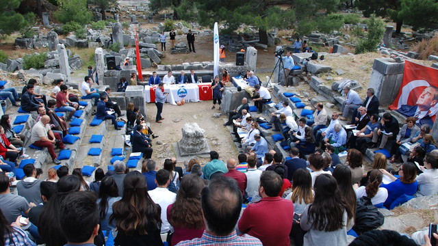 Antik kentte 2 bin 800 yıl sonra meclis toplantısı