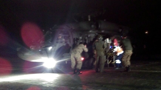 Askeri helikopter, hayati tehlikesi olan bebek için havalandı