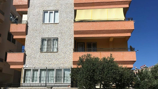 Aydın'da, balkondan düşen çocuk yaralandı