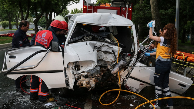 Bakırköy'de trafik kazası: 1 yaralı