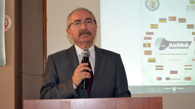 Balıkesir'de Gençlik Meclis'te çalıştayı başladı