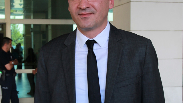 Baro başkanının icra memurlarına hakaret davası