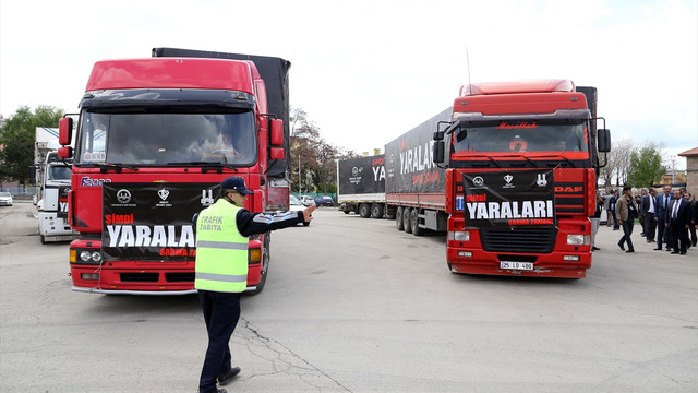 Bayırbucak Türkmenlerine 10 tır yardım malzemesi