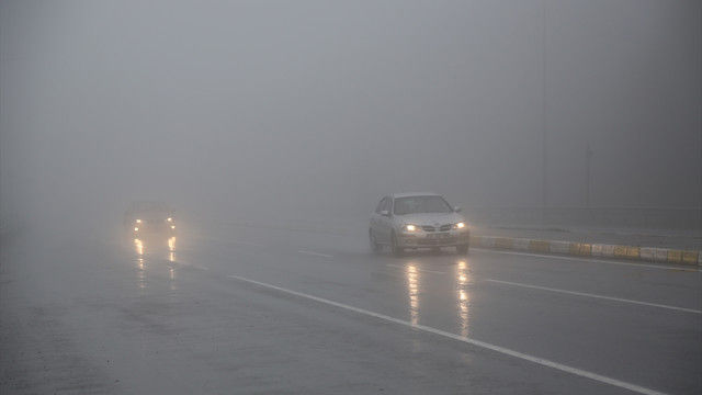 Bolu Dağı'nda sis ve sağanak