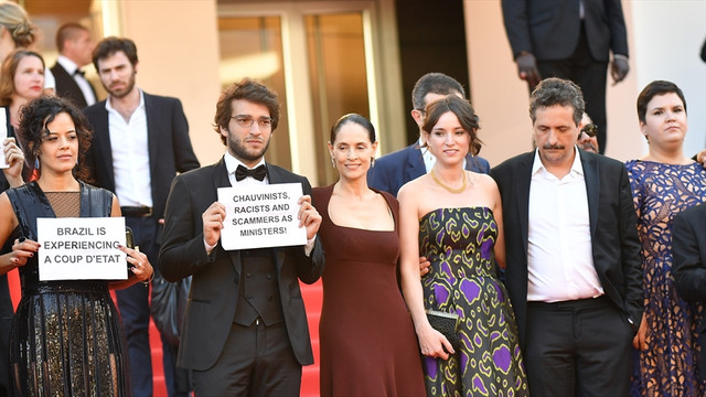 Brezilya Devlet Başkanı Rousseff'in görevden uzaklaştırılması