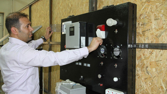 Bu okul kendi elektriğini üretiyor