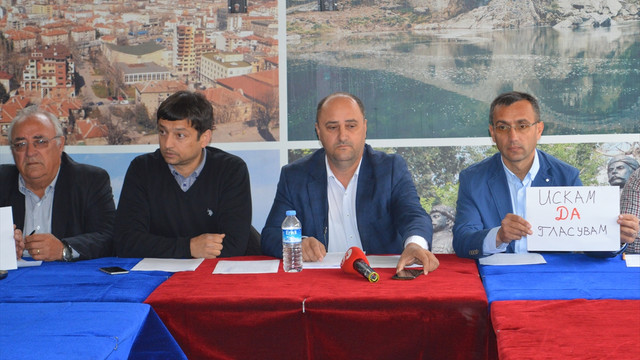 Bulgaristan'da parlamentonun onayladığı seçim yasasına tepki