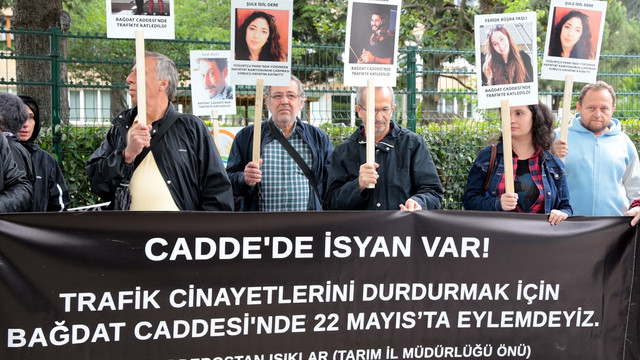 Caddede isyan var, trafik cinayetlerini durduracağız eylemi