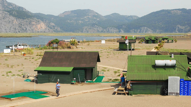 Çevre ve Şehircilik Bakanlığından İztuzu Plajı'nı boşaltın yazısı