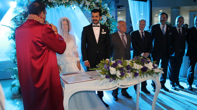 Çiçek ve Hisarcıklıoğlu nikah şahidi oldu