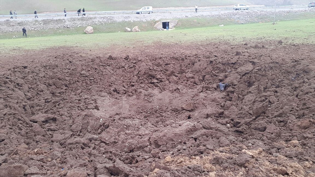 Çobanların fark ettiği patlayıcı imha edildi