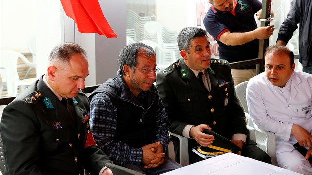 Şehit Astsubay Şahinin Ankaradaki evine acı haber ulaştı