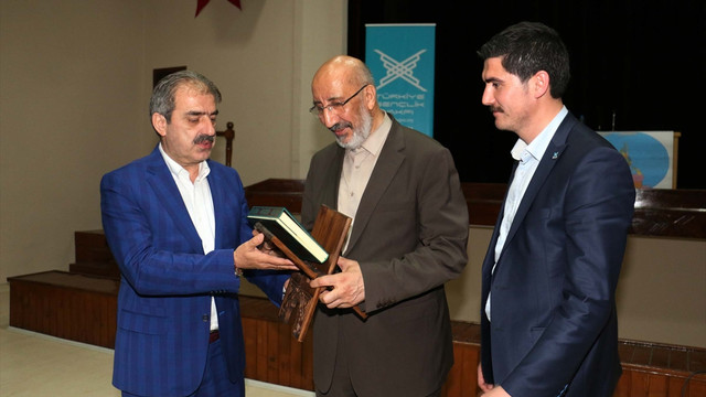 Darbeler ve Yükselen Türkiye konferansı