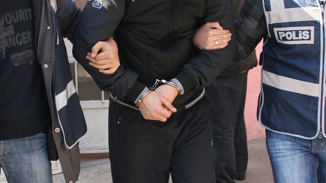 Hakkında yakalama kararı çıkartılan Jeansbiri Gaziantepte yakalandı!