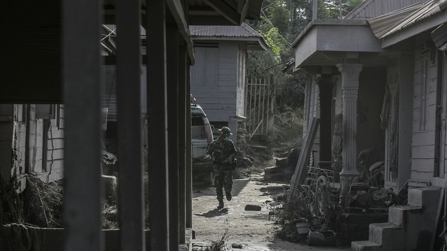 Endonezya'daki Sinabung Yanardağı'nın kül püskürtmesi