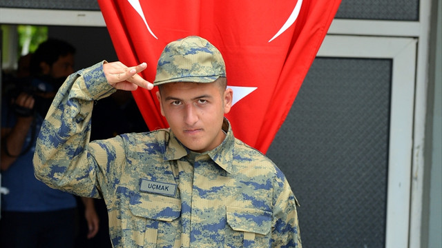 Engellilerin bir günlük askerlik heyecanı