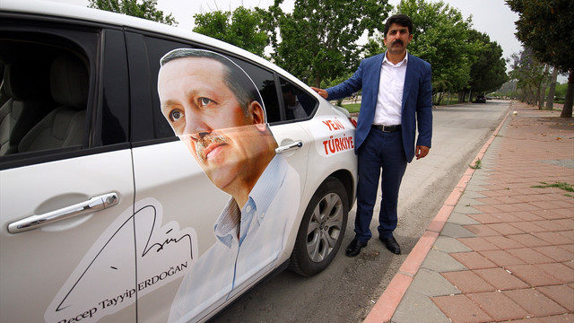 Erdoğan'a destek turuna çıkan Özavcı Adana'da