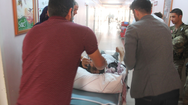 Eruh'ta trafik kazası: 8 yaralı