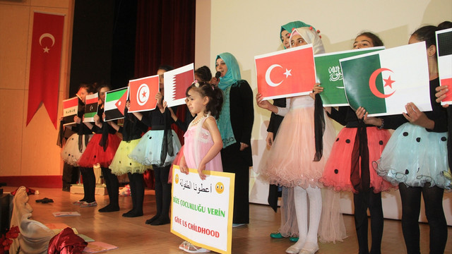 Gerçek ve Umut Arasında Suriyeli Mülteciler sempozyumu