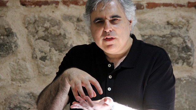 Görme engelli mimar tecrübelerini üniversite öğrencileriyle paylaştı