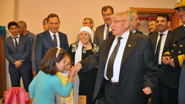 Hayırseverin yaptırdığı okulun ertelenen açılış töreni yapıldı