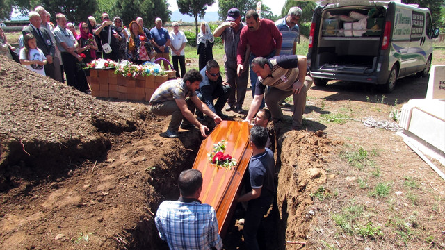 İngiliz kadının cenazesi İslami usullere göre defnedildi
