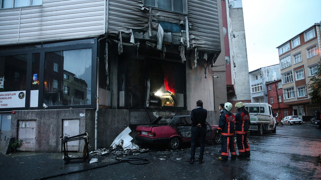 İstanbulda otomobil kundaklandı