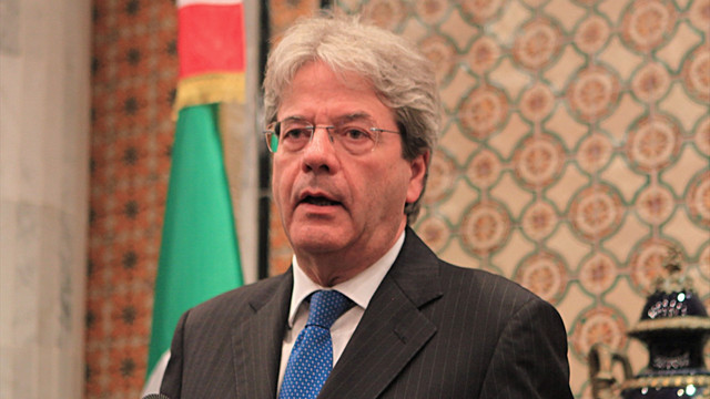 - İtalya Dışişleri Bakanı Gentiloni Tunus'ta