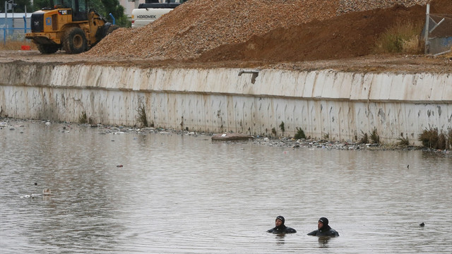 İzmir'de derede erkek cesedi bulundu