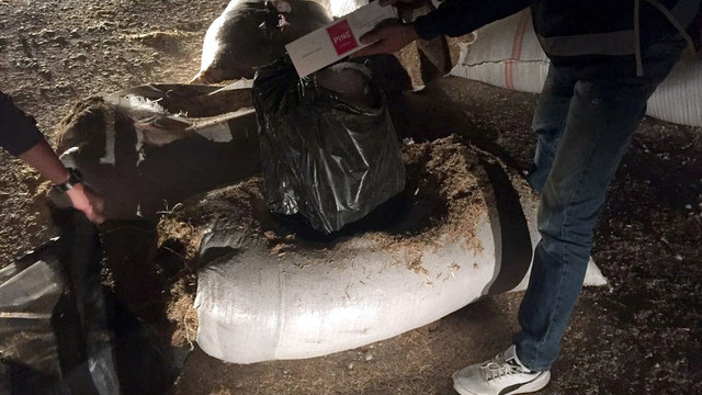 İzmir'de kaçak sigara operasyonu