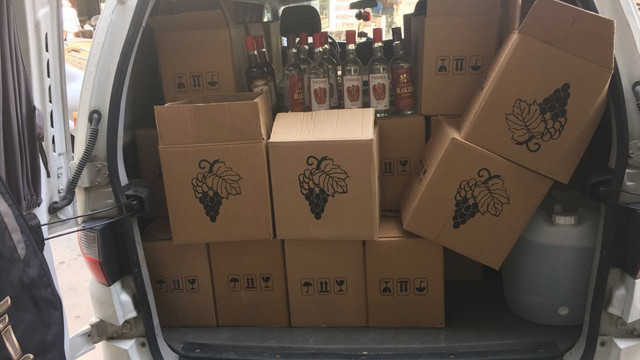 İzmir'de sahte içki operasyonu