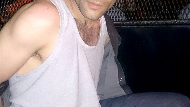 GÜNCELLEME - İzmir'de şüpheli araçta silah ve el bombası bulunması