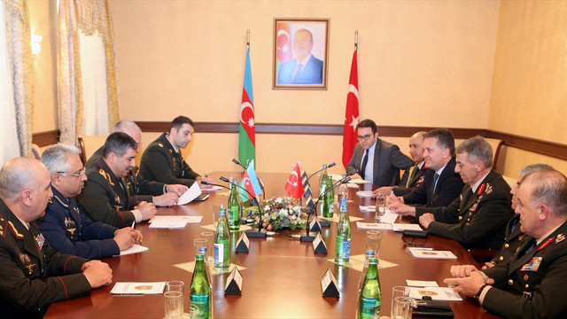 Jandarma Genel Komutanı Mendi Azerbaycan'da