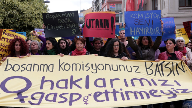Kadın Cinayetlerine Karşı Acil Önlem Grubu'ndan protesto