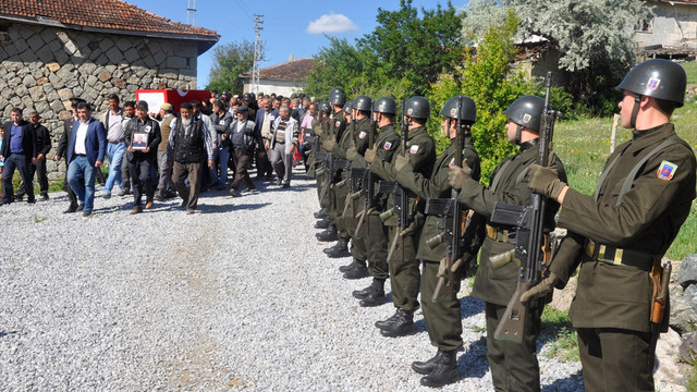 Kalp krizi geçirerek ölen uzman çavuş Yozgatta defnedildi