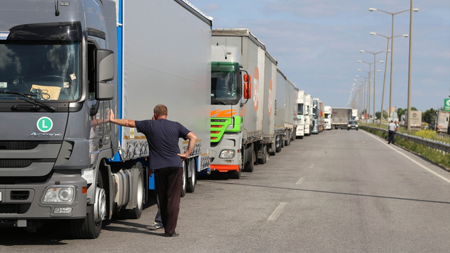 Kapıkule'de tır kuyruğu