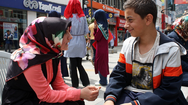 Karabük'te öğrenciler, bedava dert dinledi