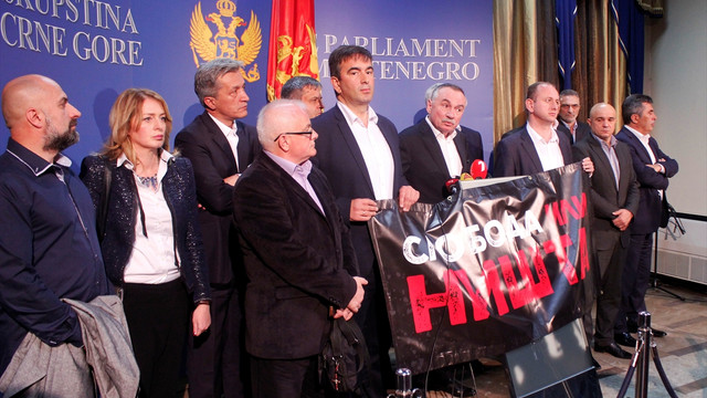 Karadağ'da kabine revizyonu ertelendi