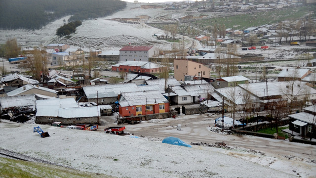 Kars'ta dolu yağışı