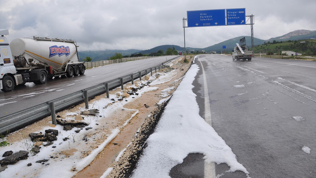 Kastamonu'da dolu yağışı