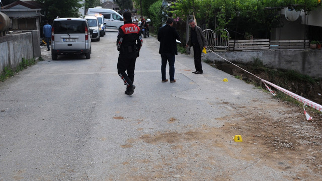 Kocaeli'de silahlı kavga: 2 yaralı