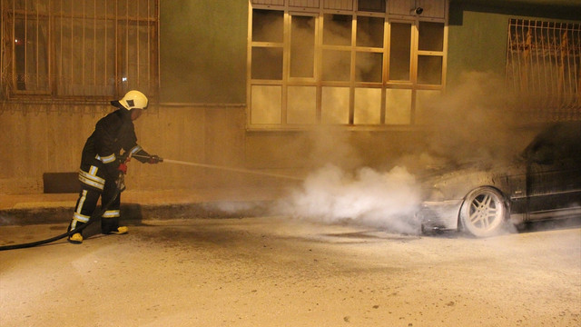 Konyada otomobil yangını!