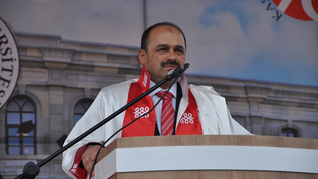 KÜ'de mezuniyet töreni