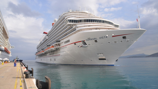 Kuşadası'nda kruvaziyer turizmi
