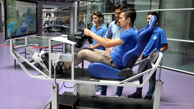 Lisede Otofest etkinliği