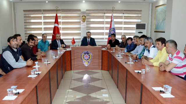 Maden işçilerinin maaş eylemine son vermesi